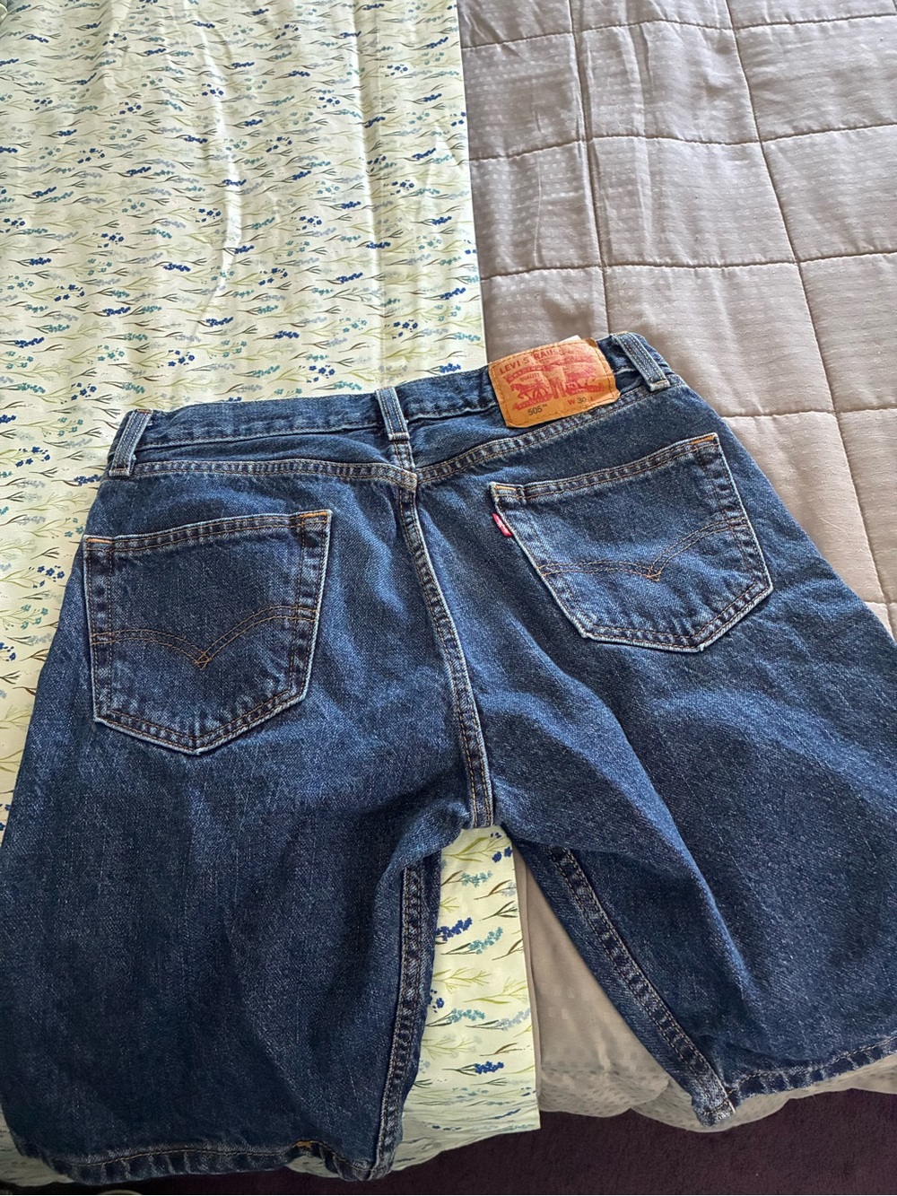 Levi's Men's Dark Blue Relaxed Fit Denim Jeans